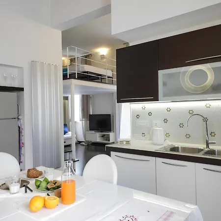 Titta's Cocoon By Monholiday *