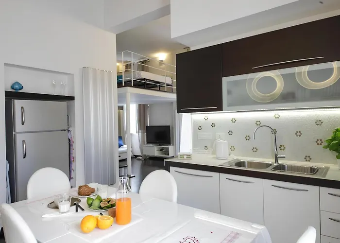 Tittas Cocoon By Monholiday *